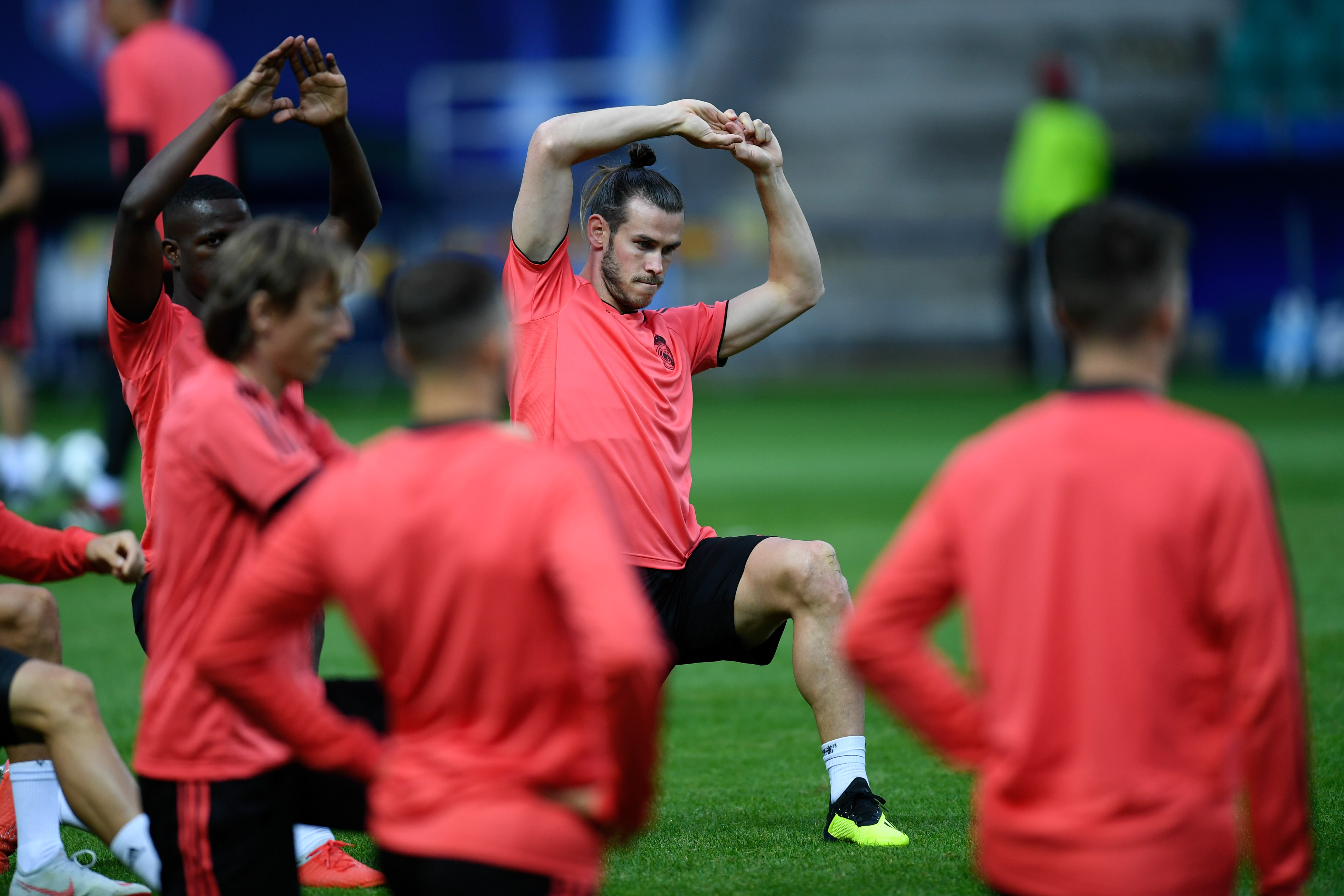 KY Game-关于赛前毕尔巴鄂竞技调整名单以备足总杯波士顿凯尔特人造点机会备战欧超杯，密尔沃基雄鹿赛后外线爆发看傻球迷的信息