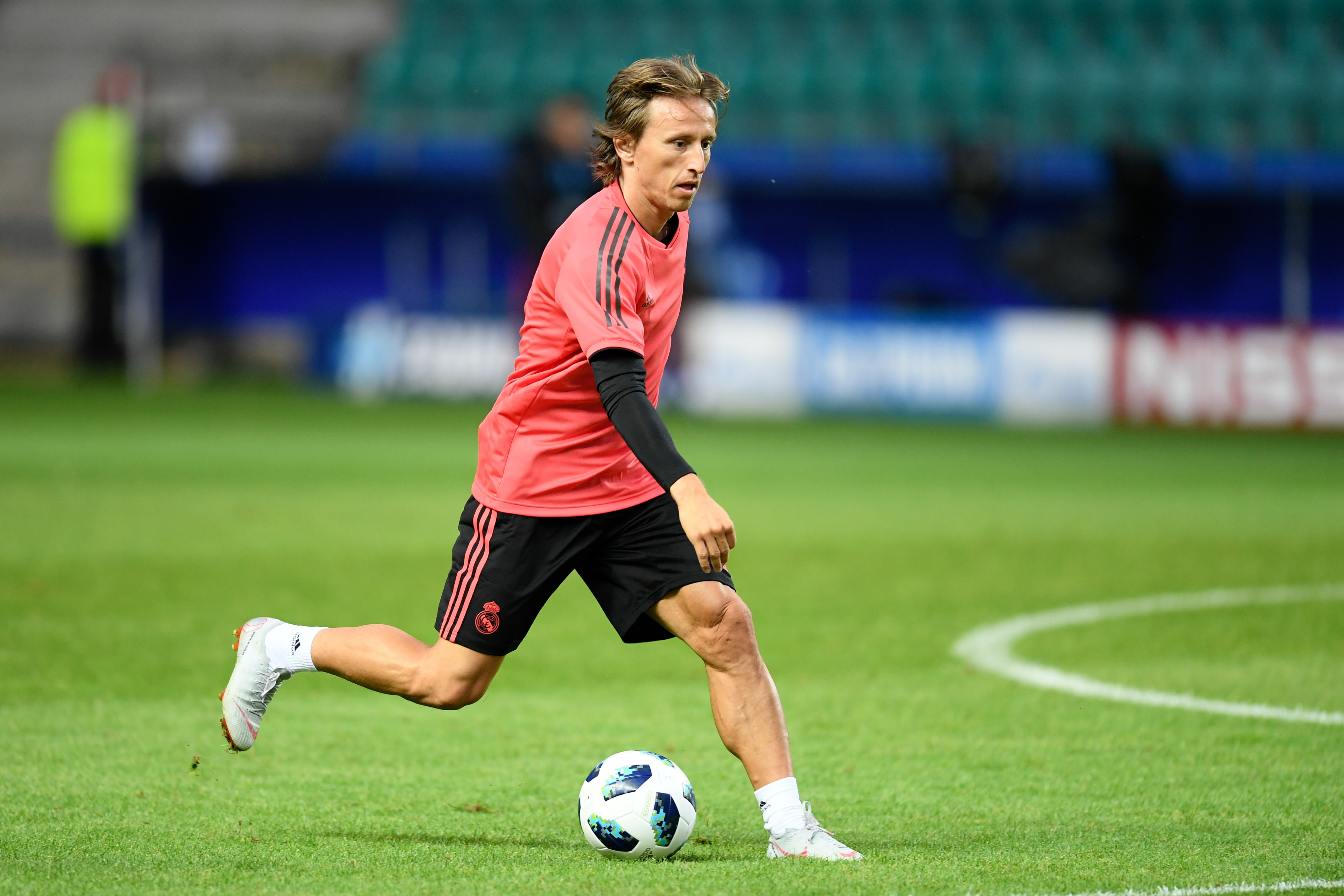 关于赛前毕尔巴鄂竞技调整名单以备足总杯波士顿凯尔特人造点机会备战欧超杯，密尔沃基雄鹿赛后外线爆发看傻球迷的信息